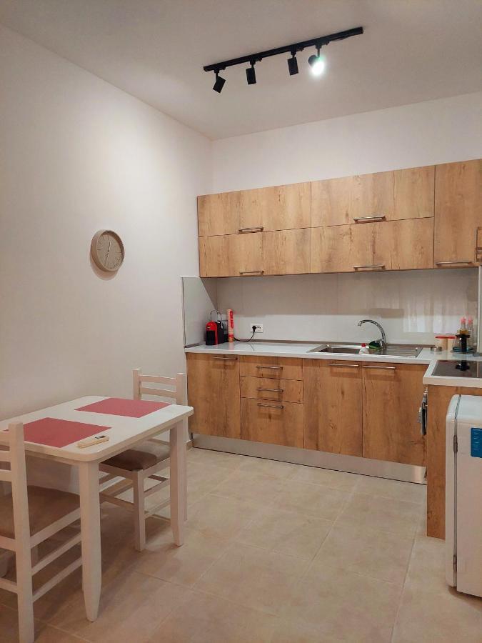 Gex Apartments Тирана Екстер'єр фото